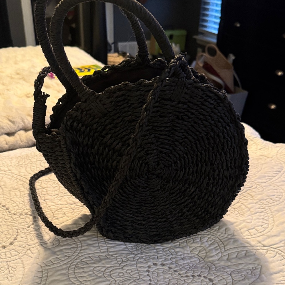 Elegant Black Woven Handbag